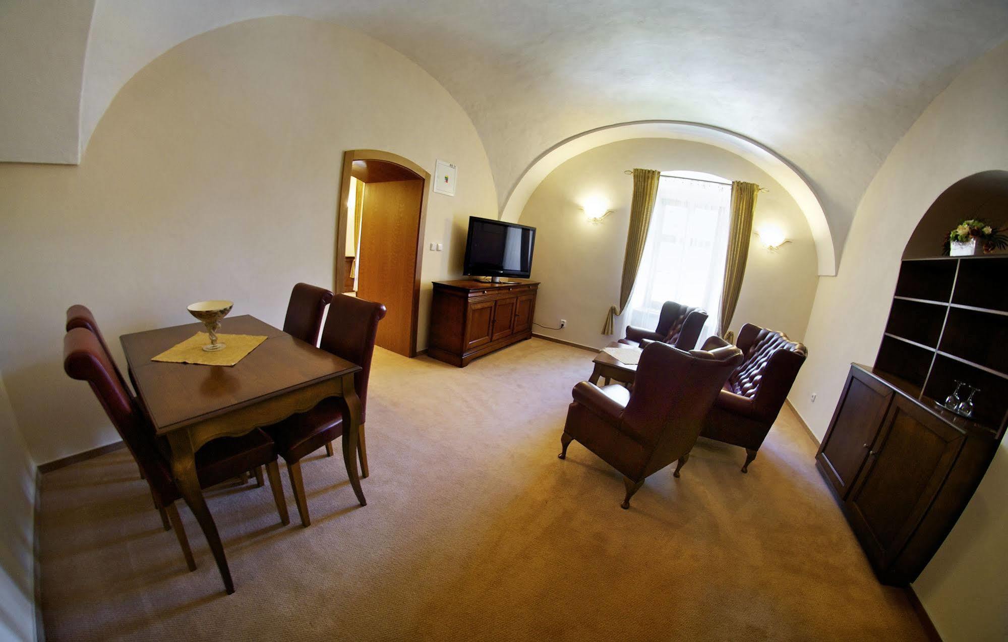 Hotel Kastiel Lučivná Extérieur photo